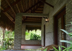 Nỗi khổ khó nói của người phụ nữ làm dâu nhà giàu Hà Nội