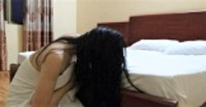 Nhận quà 5 tỷ từ đại gia, cô gái khóc thảm sau 2 năm chung sống