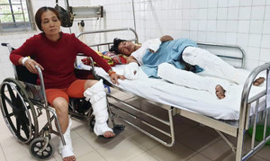 Đôi vợ chồng bị bỏng nặng vì dùng xăng ngăn đội thi hành án