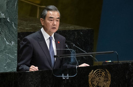 Trung Quốc cảnh báo thuế quan Mỹ áp đặt đẩy thế giới vào suy thoái