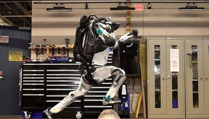 Robot Atlas có thể nhào lộn và tập thể dục như người