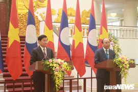 Việt Nam-Lào khẳng định tầm quan trọng giải quyết tranh chấp ở Biển Đông bằng các biện pháp hòa bình