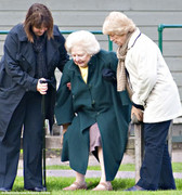 Bi kịch tuổi già chết trong cô quạnh của 'bà đầm thép' Margaret Thatcher