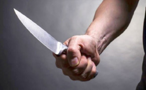 Nghịch tử vác dao chém bố mẹ và vợ gây thương tích