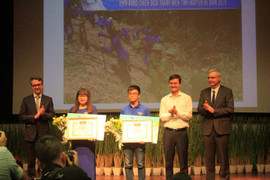 Trao giải cuộc thi ảnh Tuổi trẻ cam kết ứng phó với biến đổi khí hậu