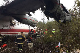 Máy bay vận tải Ukraine rơi vì hết nhiên liệu, nhiều thương vong