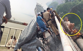 Giận chồng, người phụ nữ bế con lên cầu Chương Dương tự tử