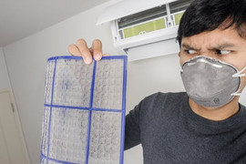 Quét nhà, lau sàn, rán thức ăn đều gây ô nhiễm, nguy hại đến sức khỏe