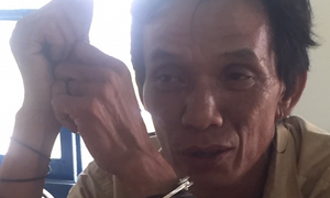 Bắt kẻ cầm nạng gỗ đánh chết bé gái 11 tuổi