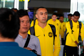 Ảnh: ĐT Malaysia đến Hà Nội, sẵn sàng đọ sức ĐT Việt Nam
