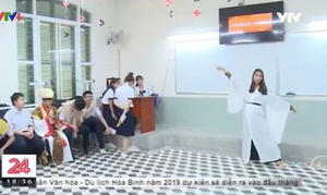 Học sinh TP.HCM thi cosplay nhân vật lịch sử lấy điểm bài kiểm tra 45 phút