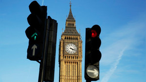 Nếu bị trì hoãn Brexit, London sẽ gửi ‘đầu đạn hạt nhân’ Nigel Farage đến EU