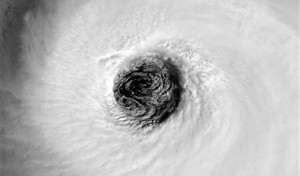 Siêu bão mạnh nhất 6 thập kỷ đổ bộ Nhật Bản