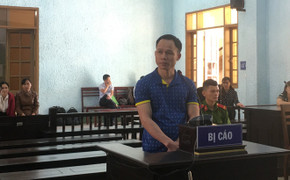 Thầy giáo hiếp dâm nữ sinh lớp 8 lãnh án tù