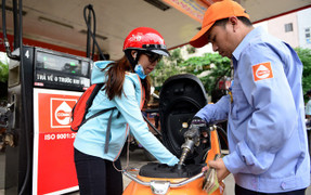 Hôm nay, giá xăng có cơ hội giảm?