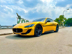 Ngắm xe sang Matserati dán decal vàng độc nhất Việt Nam