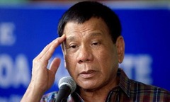 Tổng thống Philippines Duterte bị thương do ngã xe máy