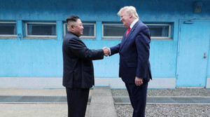 Triều Tiên nói ông Kim Jong-un và ông Trump có mối quan hệ đặc biệt