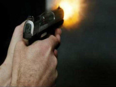 Mang súng đi giải quyết mâu thuẫn, bắn người rồi bỏ trốn