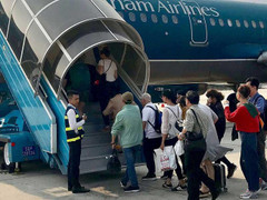 Ủy ban Thường vụ Quốc hội bác bỏ ‘phí chia tay’