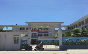 Tránh bão, Khánh Hòa cho học sinh, sinh viên nghỉ hai ngày