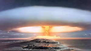 Vì sao không dùng bom nguyên tử thổi bay các cơn bão?