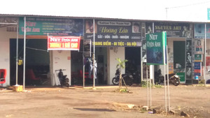 Nhóm người bịt mặt chém chết nam thanh niên trong tiệm internet