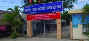 Bộ GD&ĐT: Đưa ra khỏi ngành thầy giáo 55 tuổi làm học sinh có bầu