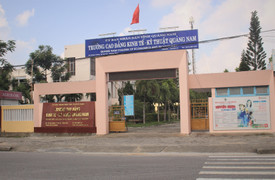 Vì sao Hiệu trưởng trường Cao đẳng Kinh tế - Kỹ thuật Quảng Nam xin nghỉ việc?