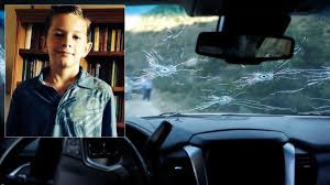 Hành động nhanh trí, bé trai 13 tuổi cứu 6 anh chị em thoát vụ thảm sát đẫm máu