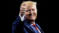 Ông Trump khẳng định rất muốn có mặt tại Matxcơva dự lễ duyệt binh ngày 9/5