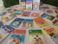 Tăng giá sách giáo khoa theo chương trình mới