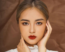 Ảnh: Nữ sinh Đại học Ngoại thương vừa xinh đẹp vừa học giỏi