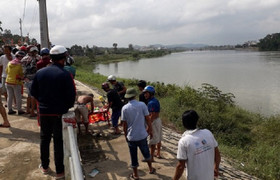 Nam sinh lớp 10 nhảy sông tự tử vì buồn chuyện gia đình