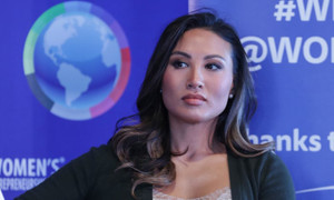 Nữ quan chức ngoại giao Mỹ thổi phồng lý lịch, ê chề khi bị bóc mẽ