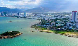 Ảnh: Dự án 33 triệu USD ở vịnh Nha Trang thành nơi hút chích, đổ rác