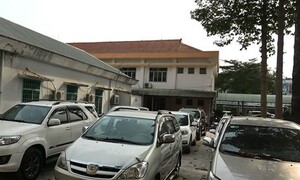 2 kẻ lừa đảo thuê hàng chục ô tô rồi đem cầm lấy tiền ăn chơi