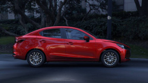Mazda 2 sedan 2020 ra mắt, giá hơn 300 triệu đồng