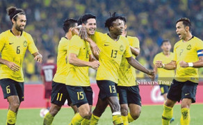 Cầu thủ Malaysia bật khóc sau trận thắng nghẹt thở Thái Lan