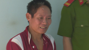 Bắt ‘yêu râu xanh’ dâm ô con gái riêng của vợ