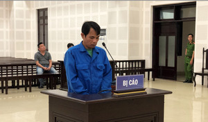 Đâm 2 người trọng thương chỉ vì đi nhầm dép