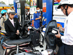 Giá xăng hôm nay có tăng trở lại?