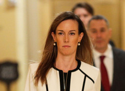 Thêm nhân chứng nói điện đàm Trump-Zelensky ‘bất thường và không phù hợp’