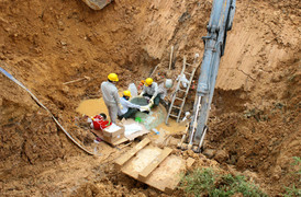 Đường ống nước sạch sông Đà lại gặp sự cố, phải ngừng cấp nước 7 tiếng