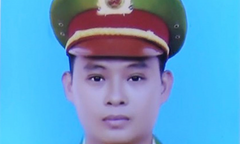 Thăng cấp bậc hàm cho công an hy sinh khi bắt trộm ở Long An