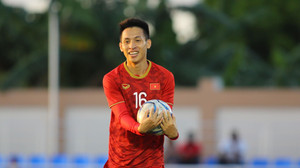 Video: Hùng Dũng cứa lòng kỹ thuật, nâng tỷ số lên 3-0