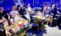 Phát hiện 10 người nước ngoài dương tính với ma túy trong quán karaoke ở Đà Nẵng