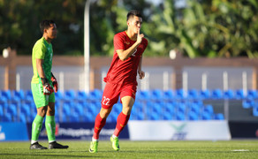 Video: Tiến Linh chớp thời cơ, sút tung lưới U22 Lào