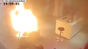 Video: Pin xe điện Trung Quốc phát nổ như bom khi đang sạc