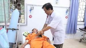 11 công nhân bị điện giật thương vong: Sức khỏe các nạn nhân còn sống giờ ra sao?